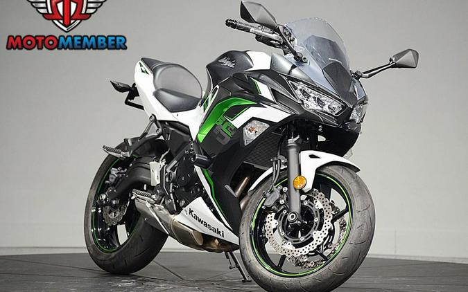 2022 Kawasaki Ninja® 650 Base