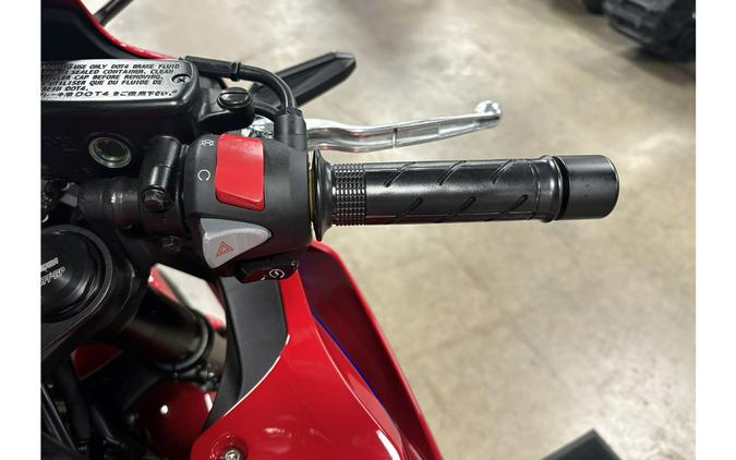 2025 Honda CBR500R ABS