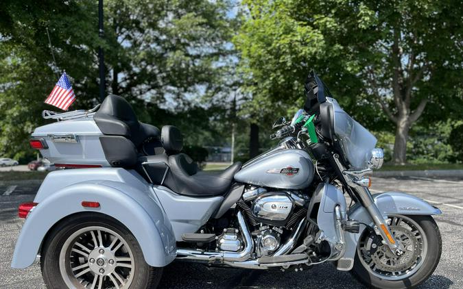 FLHTCUTG 2023 Tri Glide Ultra