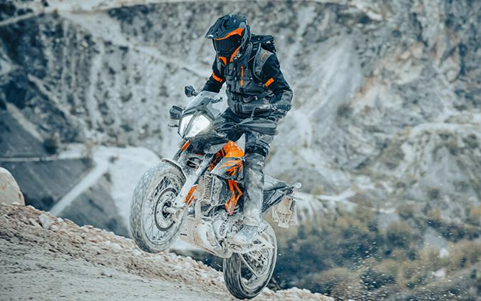 2023 KTM 390 Adventure | First Look Review