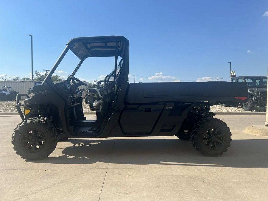 2026 Can-Am® Defender PRO XT HD10