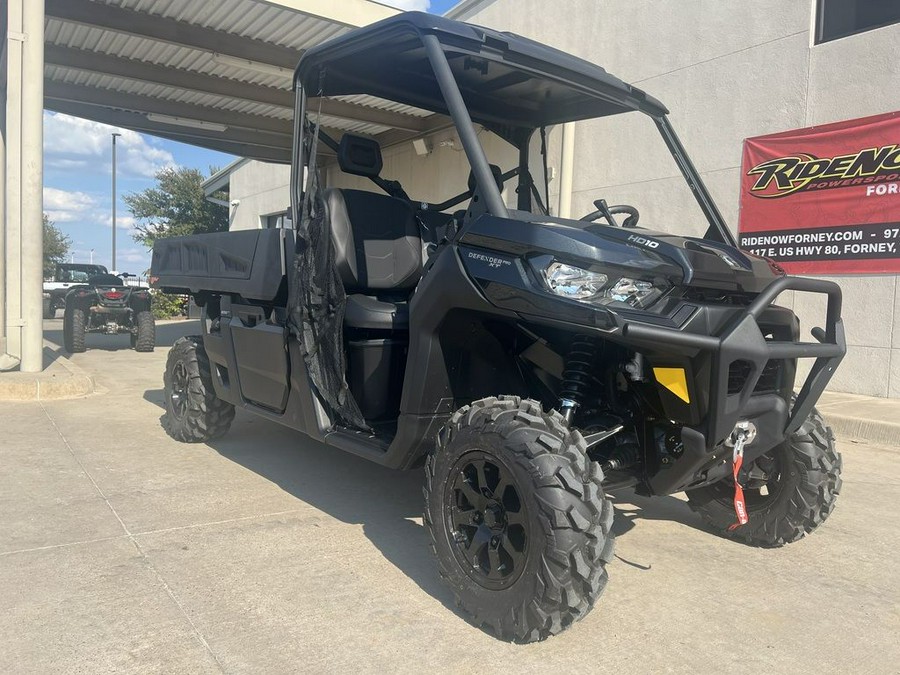 2026 Can-Am® Defender PRO XT HD10