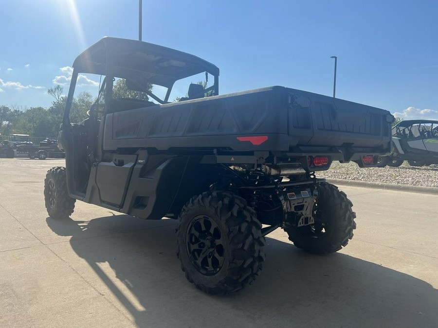 2026 Can-Am® Defender PRO XT HD10