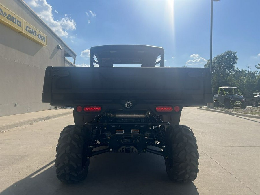 2026 Can-Am® Defender PRO XT HD10