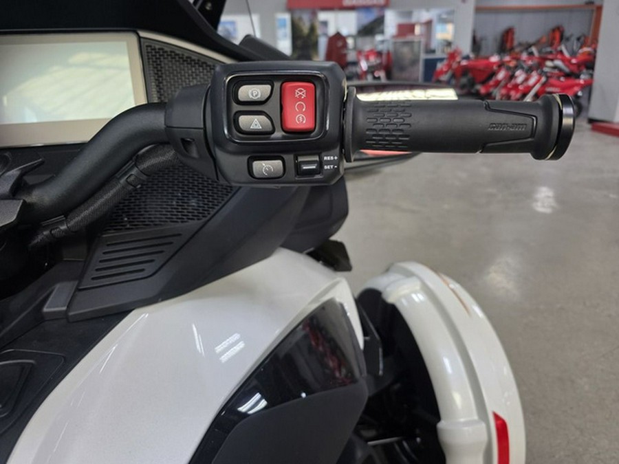 2026 Can-Am Spyder RT