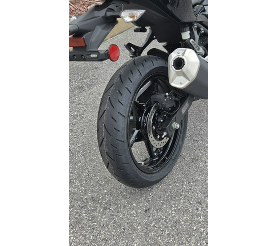 2026 Kawasaki Ninja 500 ABS Metallic Yellowish Green/Ebony