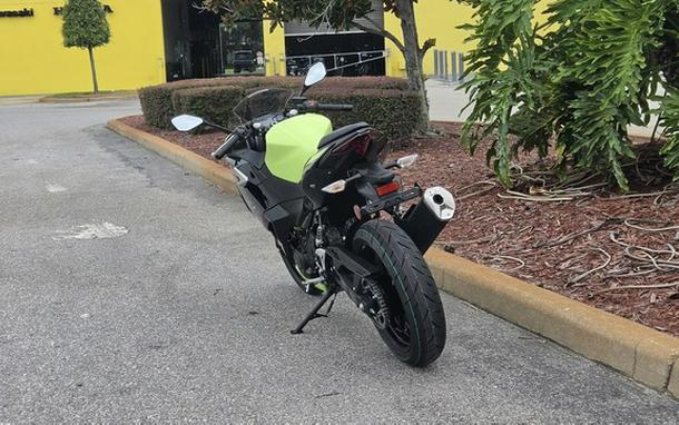 2026 Kawasaki Ninja 500 ABS Metallic Yellowish Green/Ebony
