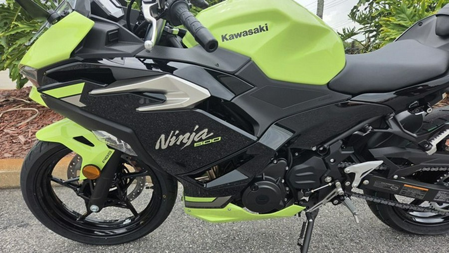 2026 Kawasaki Ninja 500 ABS Metallic Yellowish Green/Ebony