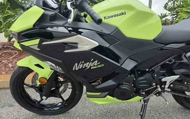 2026 Kawasaki Ninja 500 ABS Metallic Yellowish Green/Ebony