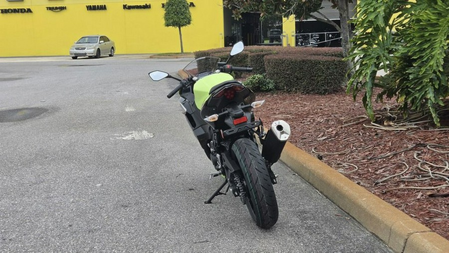 2026 Kawasaki Ninja 500 ABS Metallic Yellowish Green/Ebony
