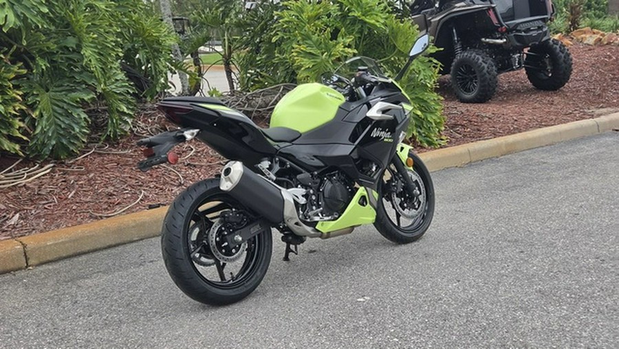 2026 Kawasaki Ninja 500 ABS Metallic Yellowish Green/Ebony