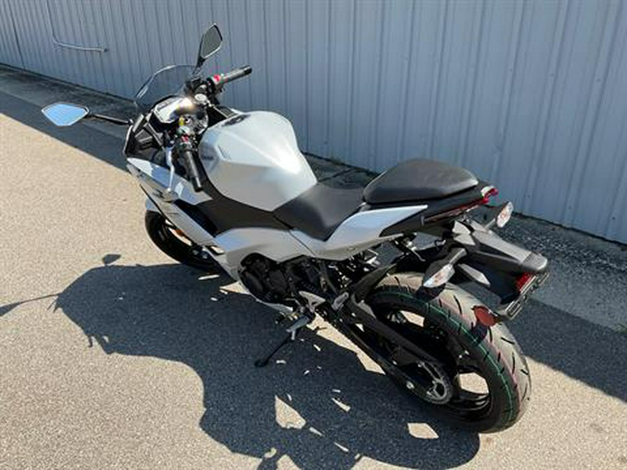 2025 Kawasaki Ninja 500 ABS