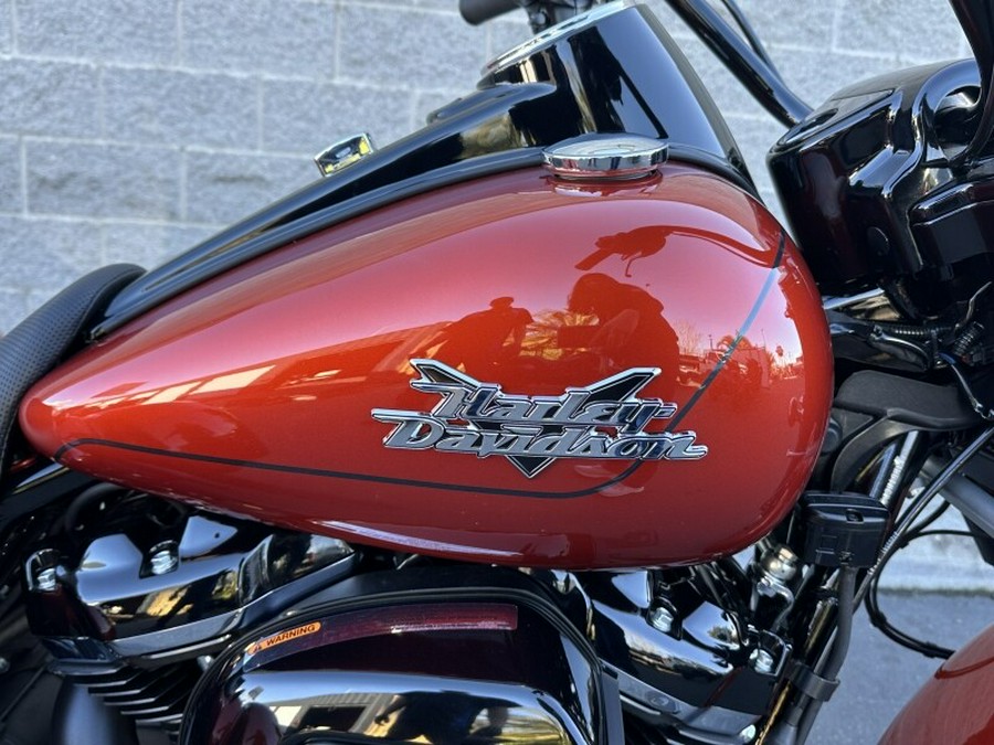 Harley-Davidson Freewheeler 2025 FLRT 84541925 WHISKEY FIRE W/ PINSTRIPE