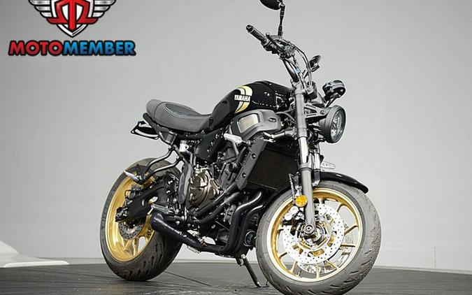 2025 Yamaha XSR 700