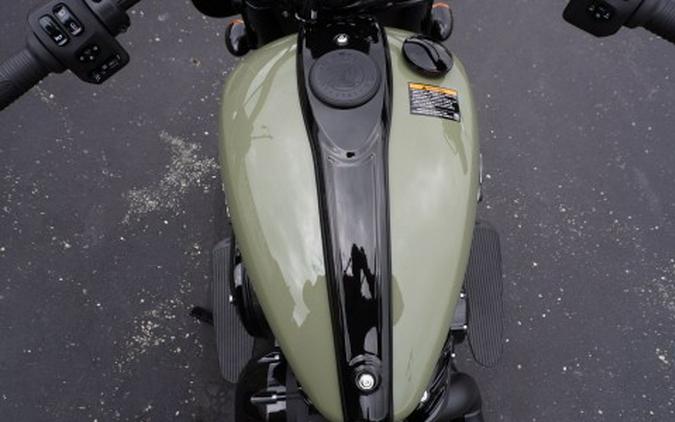 2025 Indian Motorcycle Super Chief Dark Horse