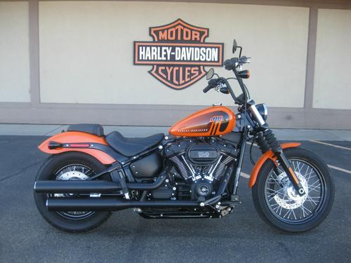 2021 Harley-Davidson Street Bob 114 Review (11 Fast Facts)