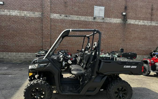 2023 Can-Am Defender DPS HD9 Timeless Black