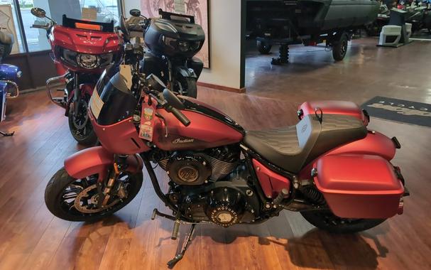 2025 Indian Motorcycle SPORT CHIEF RT, SUNSET RED SMOKE