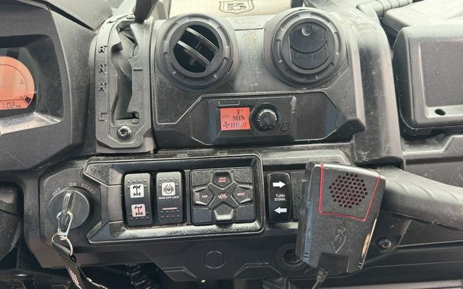 2023 Can-Am® Defender MAX Limited HD10