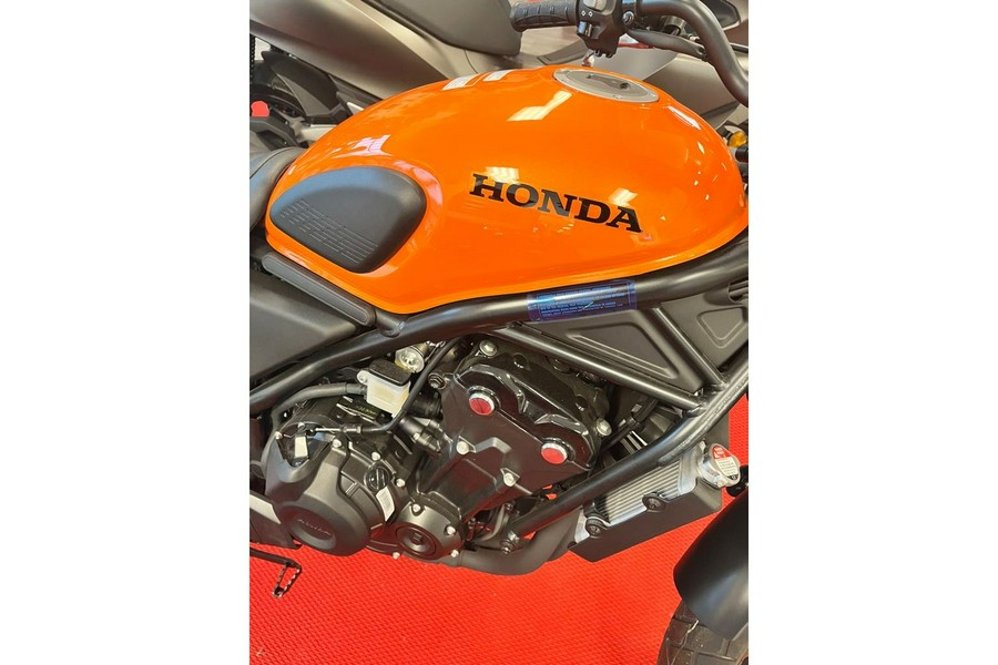 2023 Honda SCL500