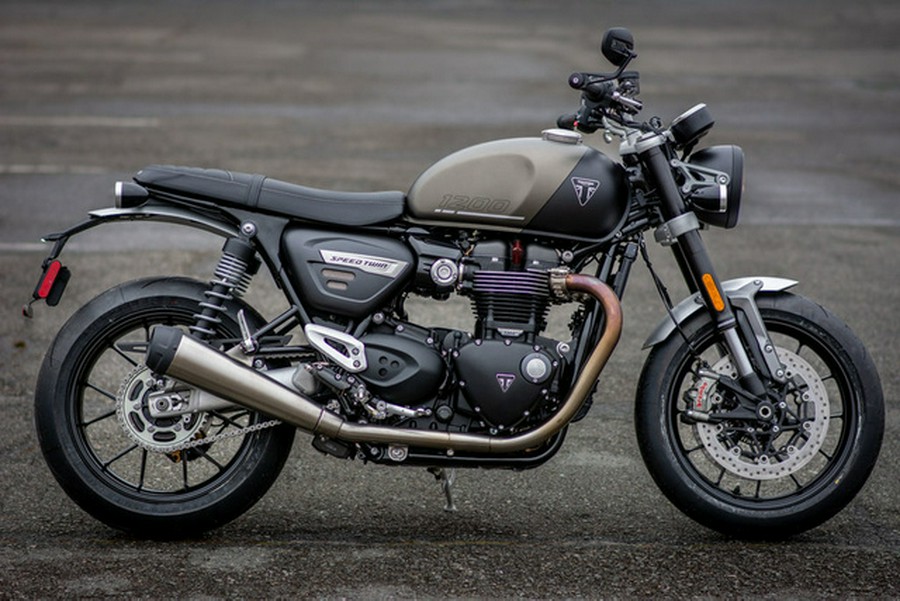 2024 Triumph Speed Twin 1200 Matte Ironstone/Matte Storm Grey