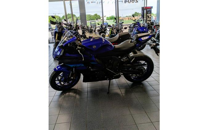 2024 Yamaha R7 - YZFR7RL