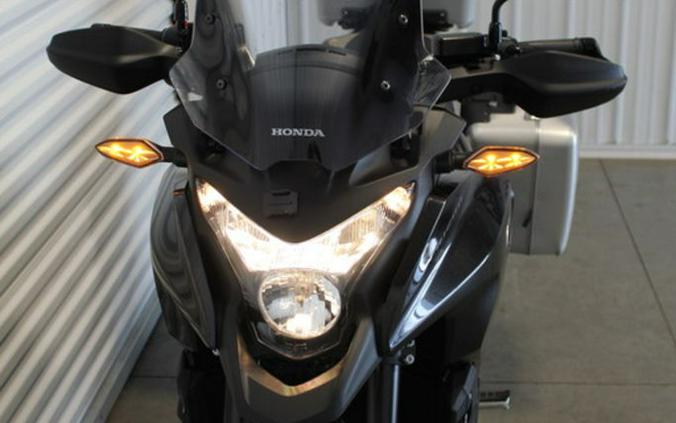 2016 Honda® Vfr1200X - U000267