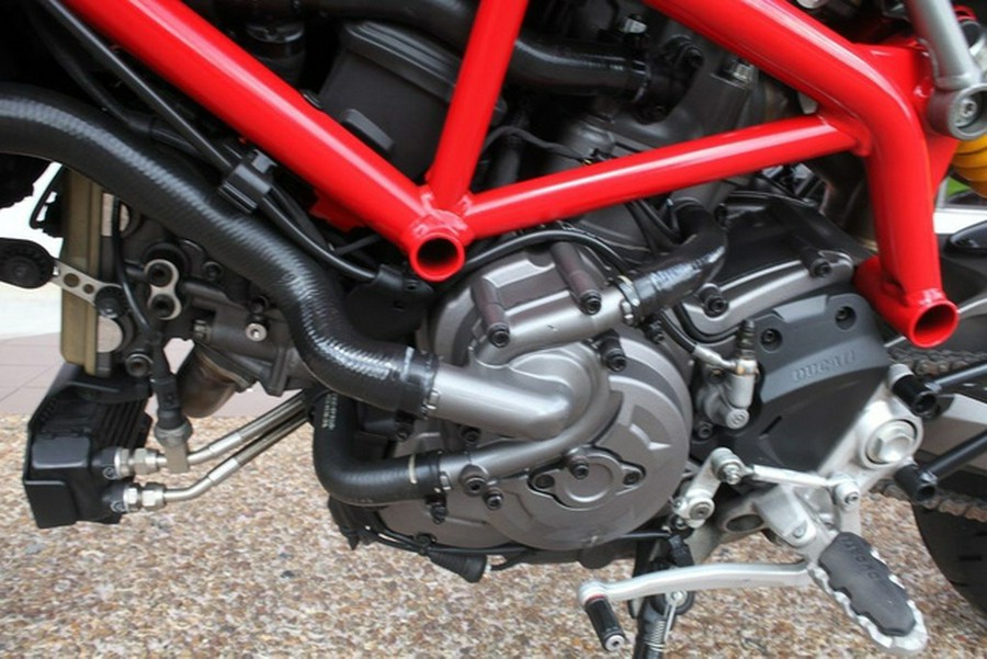 2021 Ducati Hypermotard 950 Ducati Red