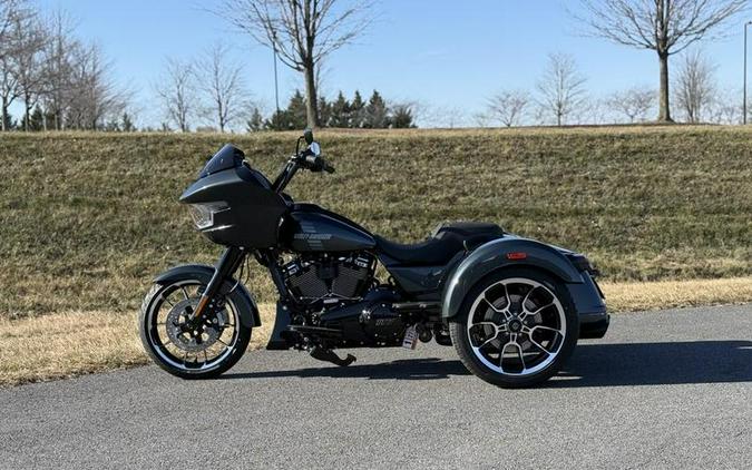 2026 Harley-Davidson® FLTRT - Road Glide® 3