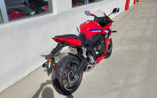 2026 Honda® CBR650R E-Clutch