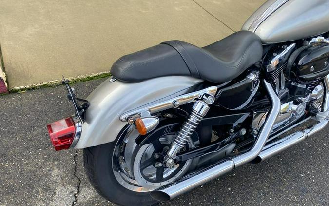 2008 Harley-Davidson® XL1200C - Sportster® 1200 Custom