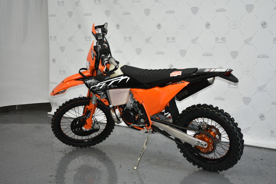 2025 KTM XC 300 W Hardenduro