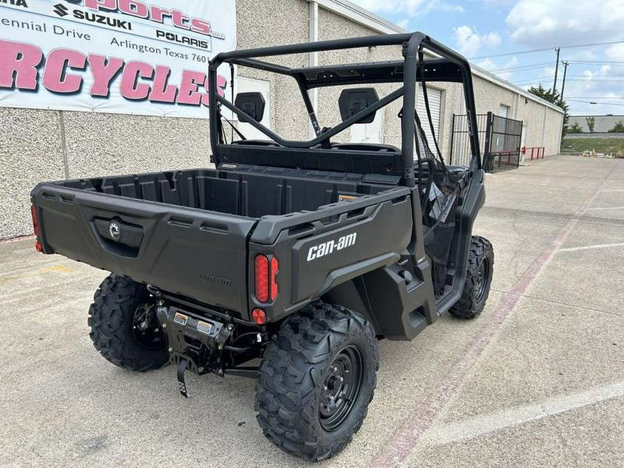 2024 Can-Am® Defender HD9