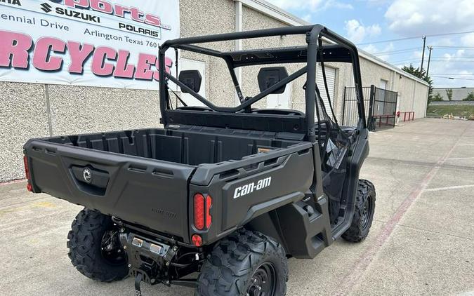 2024 Can-Am® Defender HD9