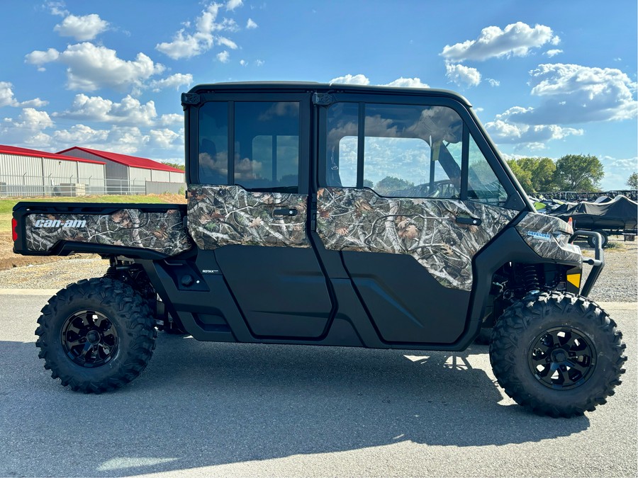 2025 Can-Am™ Defender MAX Limited HD10