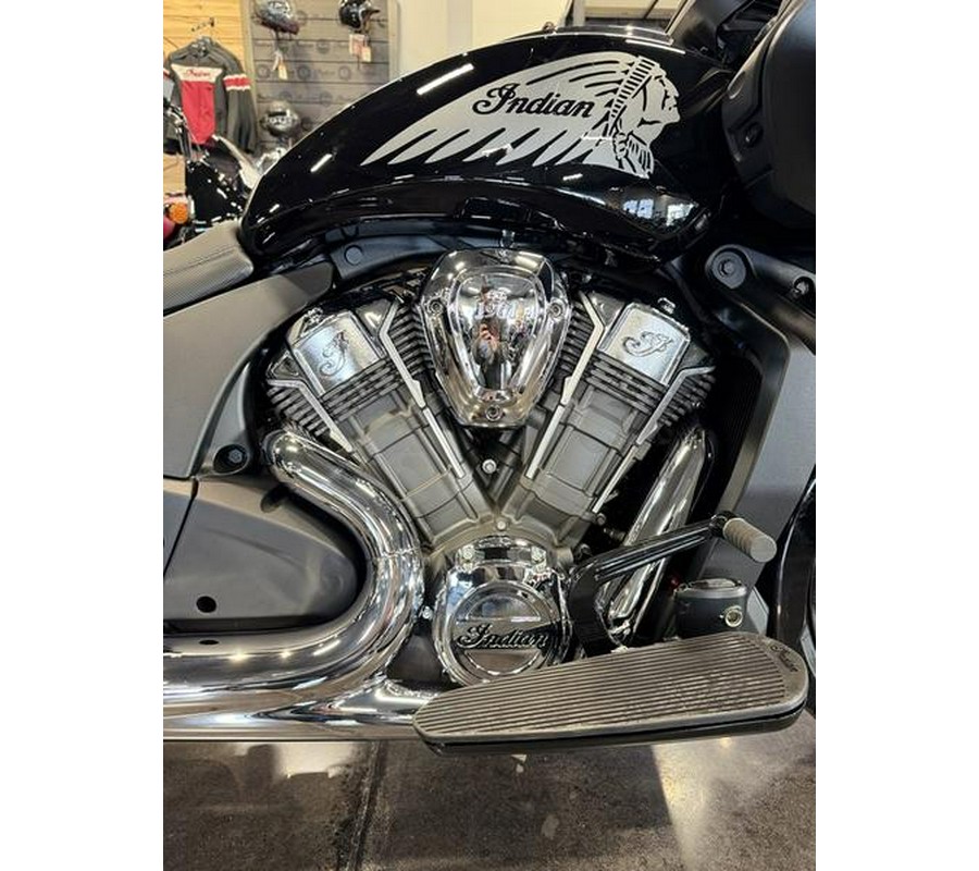 2024 Indian Motorcycle® Challenger® Black Metallic
