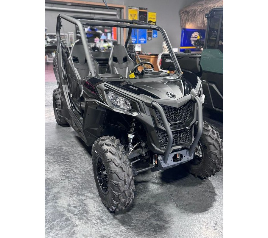 2023 Can-Am® Maverick Trail DPS 700