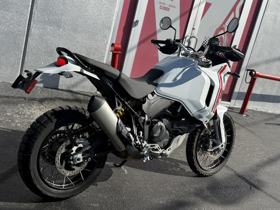 2023 Ducati DesertX Star White Silk