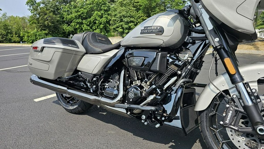 2023 Harley-Davidson FLHXSE - CVO Street Glide