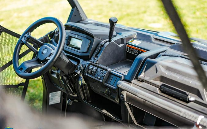 2025 Can-Am® Defender XT HD9