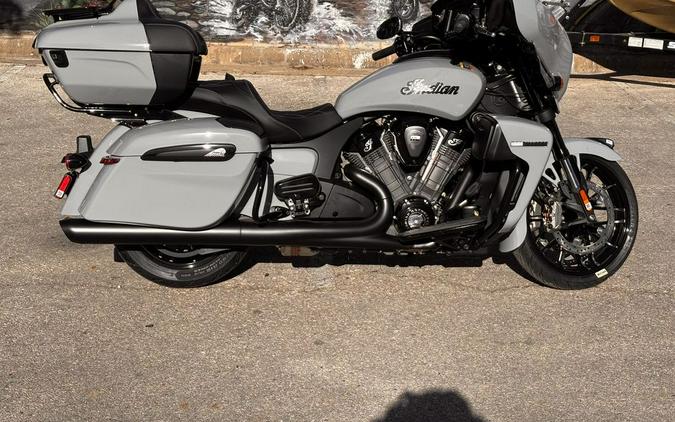 2025 Indian Motorcycle® Roadmaster® PowerPlus Dark Horse® 112 Storm Gray
