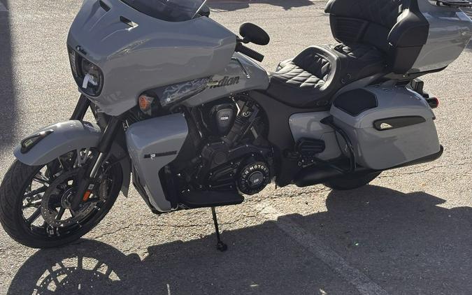 2025 Indian Motorcycle® Roadmaster® PowerPlus Dark Horse® 112 Storm Gray