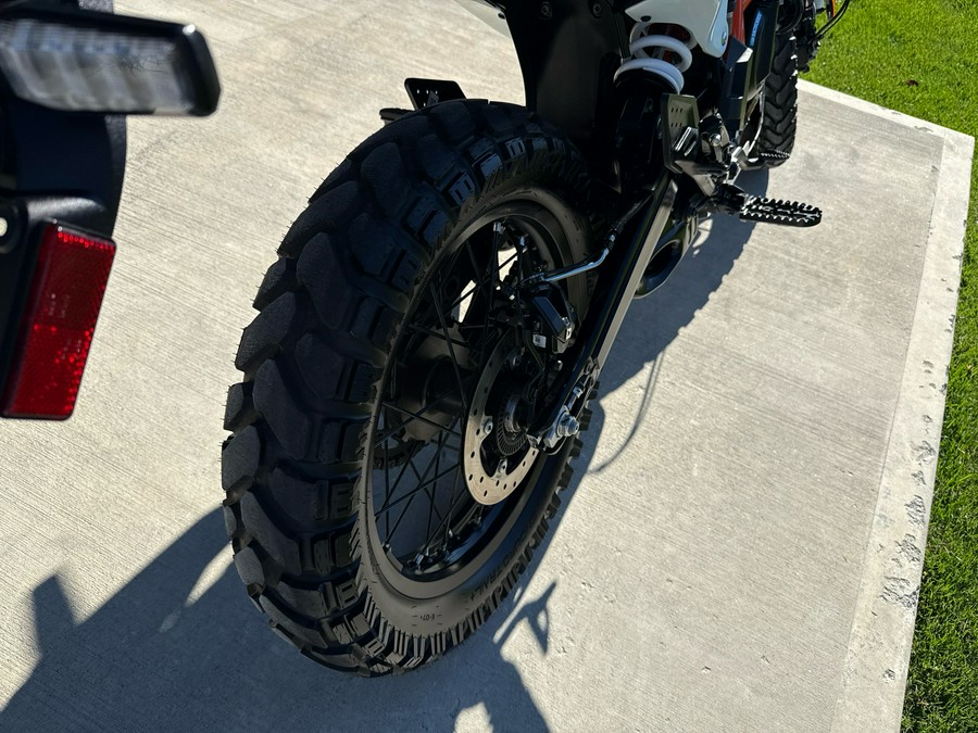 2025 KTM 390 Adventure R