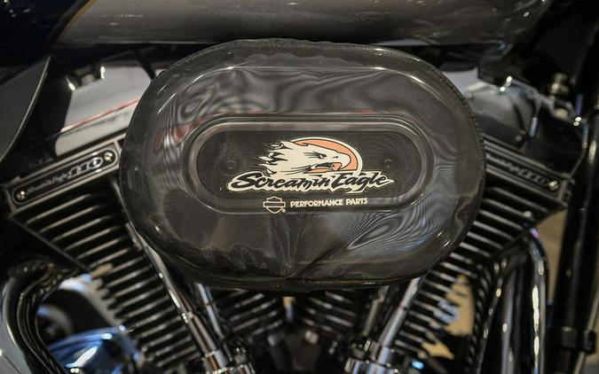 2013 Harley-Davidson® FLHTCUSE8 - CVO™ Ultra Classic® Electra Glide®