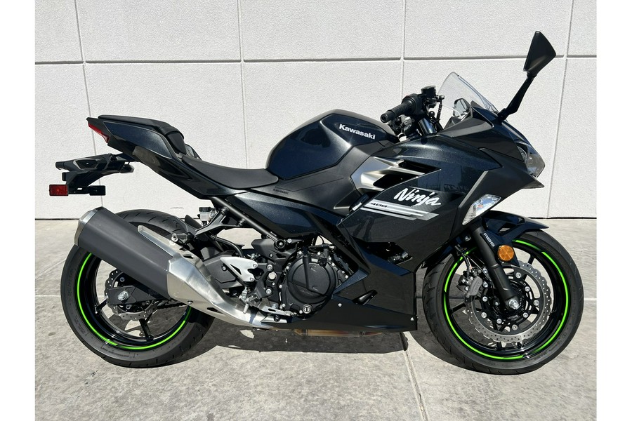 2022 Kawasaki Ninja 400 ABS