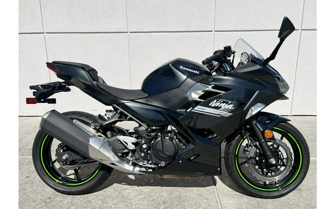 2022 Kawasaki Ninja 400 ABS