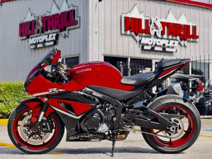 2025 Suzuki GSX-R1000
