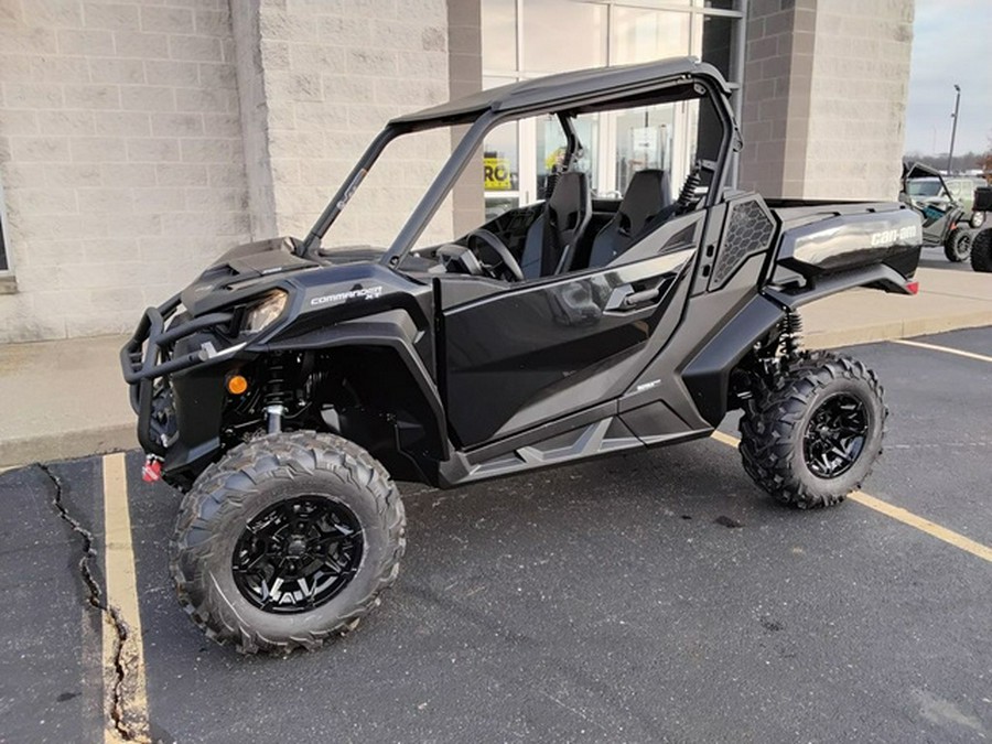 2026 Can-Am Commander XT 700
