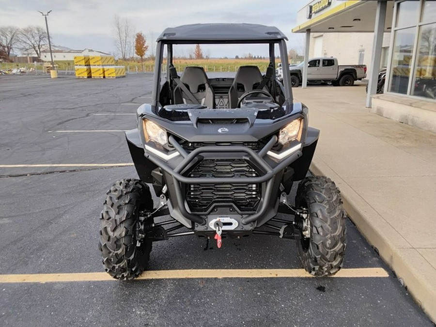 2026 Can-Am Commander XT 700