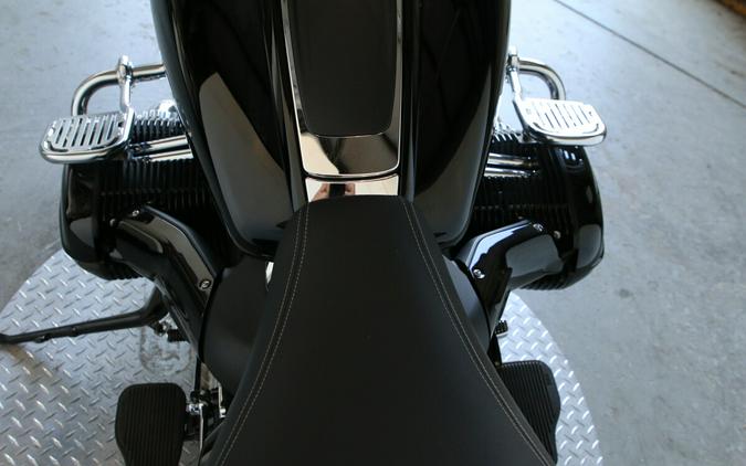 2022 BMW Motorrad R 18 B Blackstorm Metallic